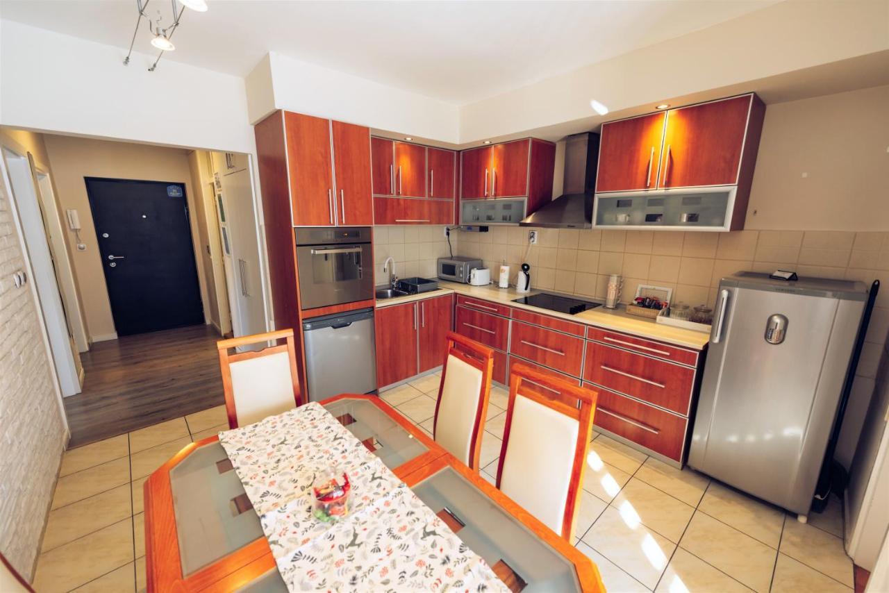 BALZAK 64m2, Free parking&Wi-fi Leilighet Novi Sad Eksteriør bilde